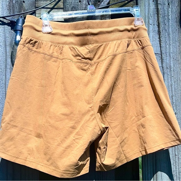 Zyia Dark Khaki Canyon Shorts - Picture 6 of 10